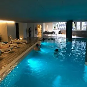 https://appartement-balneo-aladin.midi-pyreneeshotels.com